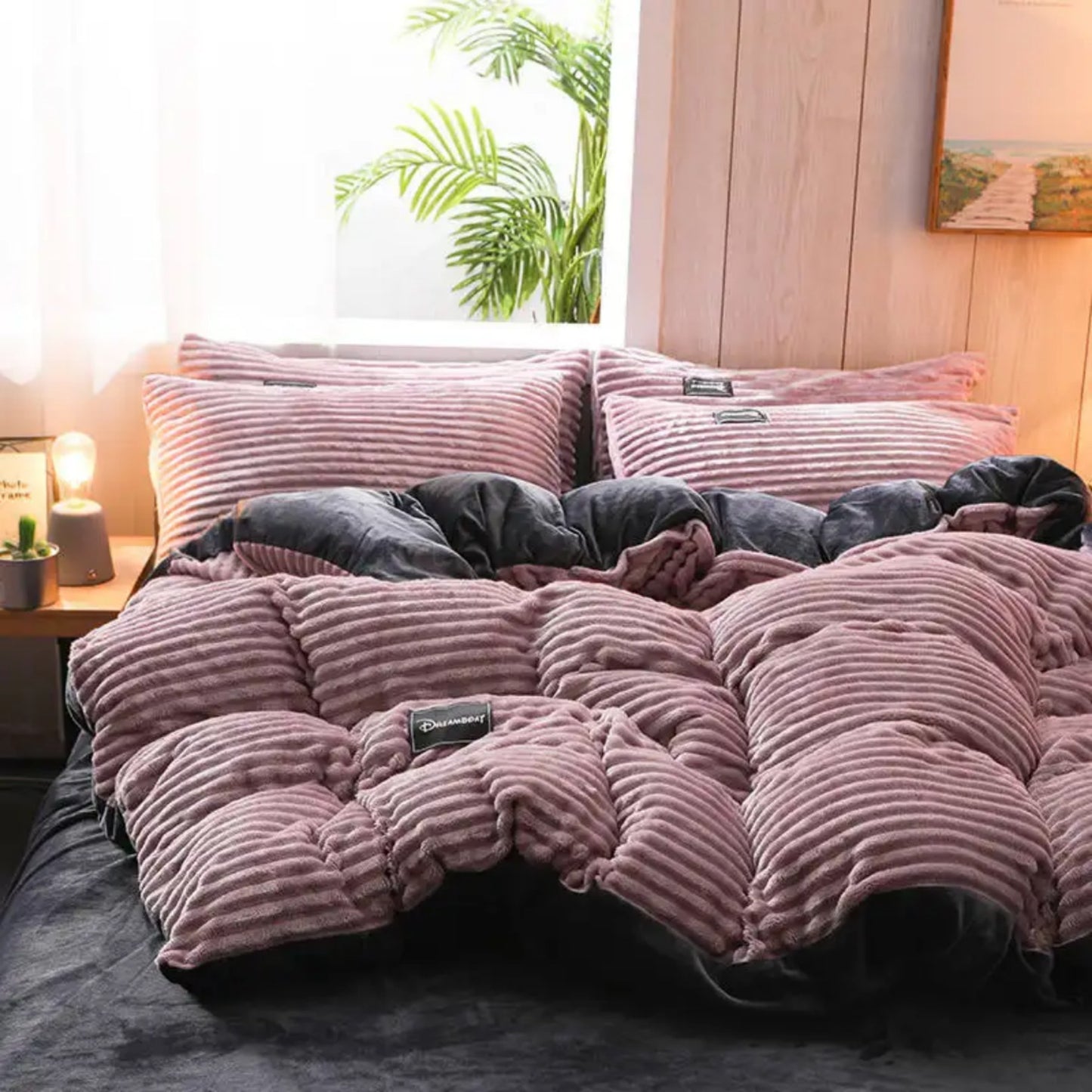 5in1 Duvet Bedsheet Set QUEEN 1 Fitted Sheet, 1 Duvet Filler, 1 Duvet Cover, 2 Pillowcases