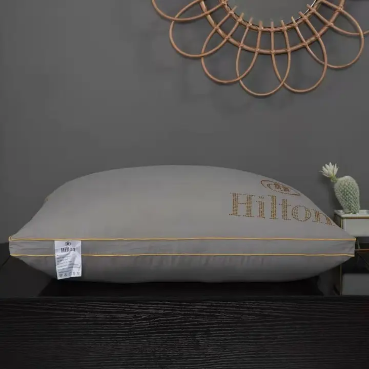 Original Hilton Pillow Buy 1 Take 1 (2PCS)